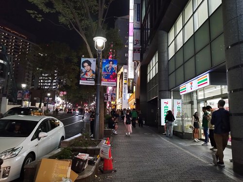 【悲報】渋谷女子さん、マ◯コに空き缶を突っ込まれた状態で路上放置されてしまうwww
