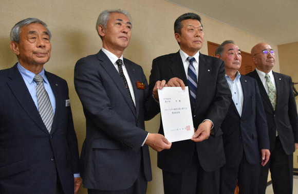 クマ捕獲に過剰な苦情「朝から夜遅くまで」　岩手県へ町村会が要望書