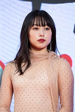 【必見】まじでぇ❕桜井日奈子、背中全開ドレスに「色っぽい」「めっちゃキレイ」「どんどんお綺麗に」の声www❕