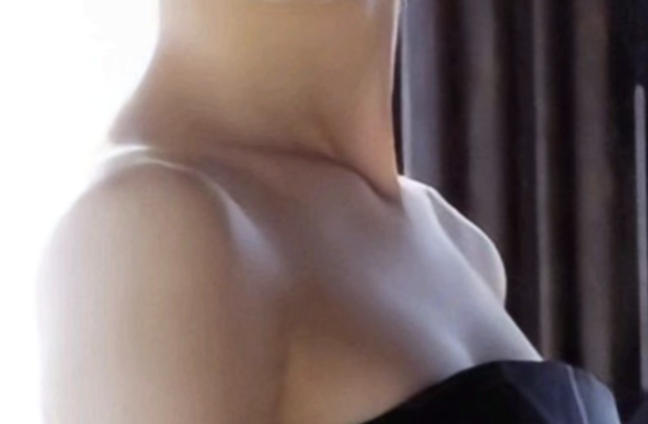 向かいの座席に座ったJKのパンツ見えたから画像撮影したったwww