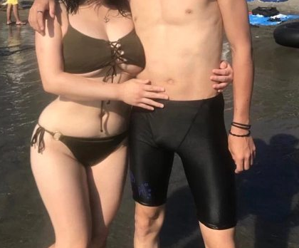 【画像】デカ乳JK「彼氏と海行って来たよ笑❤」ﾊﾟｼｬｯ