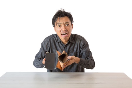 【悲報】ゼット世代のガキ「親は子供に金貢ぎ続けるべきなんだああああ」←10万いいね