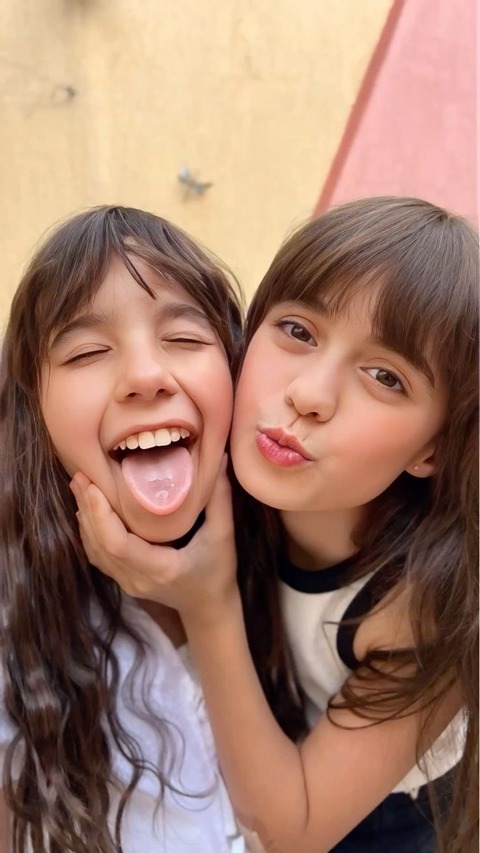 【画像】□リコン共が思わずガッツポーズする美少女、発見されるwww