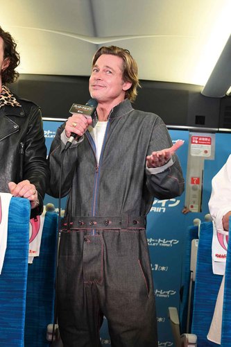 【悲報】アメリカのあの世界的スターさん、来日デートするも誰にも気づかれない