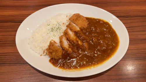 【悲報】快活CLUBさん、快活カレーを注文した客に快活カレーを出してしまうwww