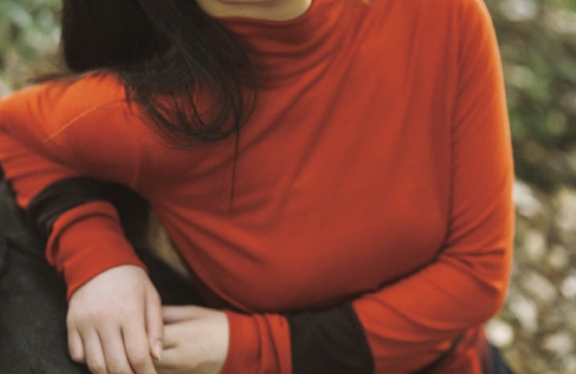 【画像】小倉優子(42)、大学生と写真を撮った結果こうなる
