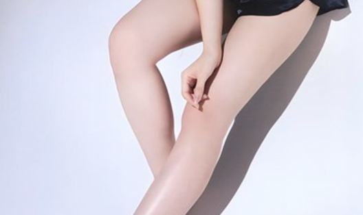 【悲報】博多女子さん、太ももがドスケベすぎるwww