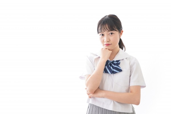 姪っ子メスガキ「わたし陰キャでさー」ワイ「でも化粧できてるやんwww」⇒