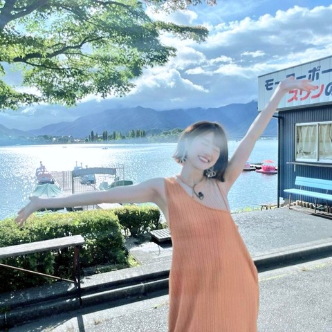 樋口日奈さん、シてはいけない脇が最高すぎんだろwww