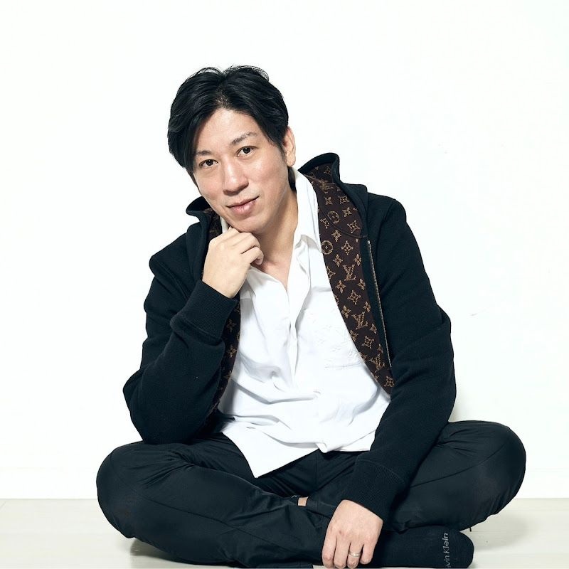 女体シャンパンタワー 坂井秀人『AIが作ったイタズラだ』→『事実です すみませんでした 許して』