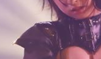 【画像】アイドルでこの衣装でこんなに乳見せたらダメだろwww