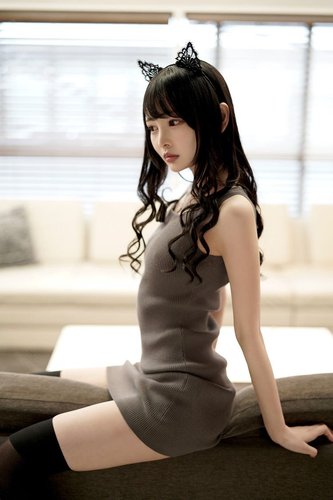 【画像】胸の小さい女”だけ”好きな男っているの？