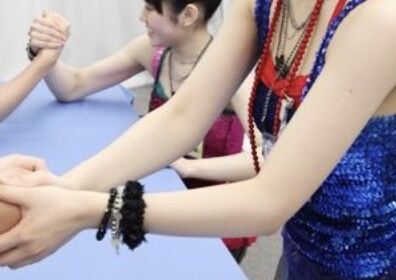【画像】声優の握手会、勃起しない方が無理だろ・・・
