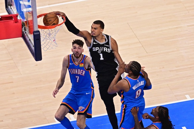 【悲報】NBA、224cmの巨人に完全にぶっ壊されるwww