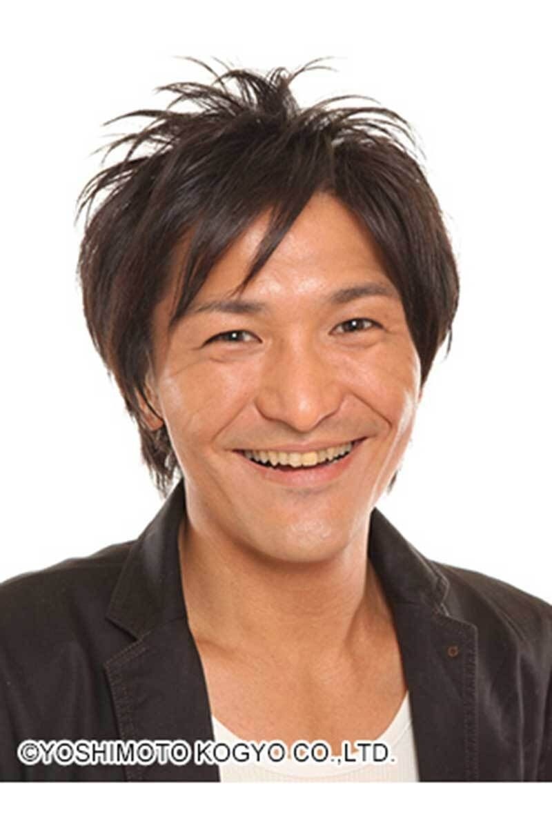 電車内で足組み隣の男性に蹴られ芸人、足を組んだ方が悪いという批判に「落ちついて考えろよ。人の足を蹴る=犯罪 だぞ」