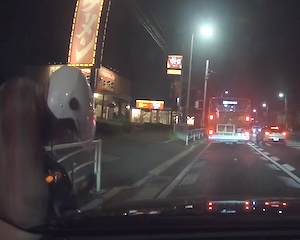 【動画】横浜の国道1号でスクーターに当て逃げされてしまうドラレコ。