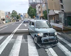 【動画】こんな事故でも10:0にならない可能性があるんだ。千葉でミラココアに突っ込まれた車載。