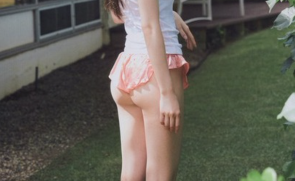 【画像】Gカップ(22)のドスケベカレンダーwww