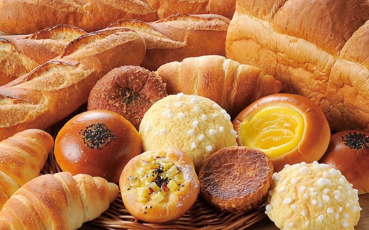 【悲報】“冴えない顔”　朝の菓子パンで「顔の魅力度」が最大7割下がる…