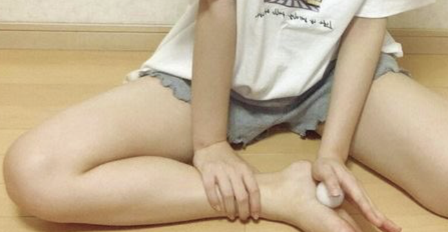 【画像】トー横女子、路上でケツ丸出しwww