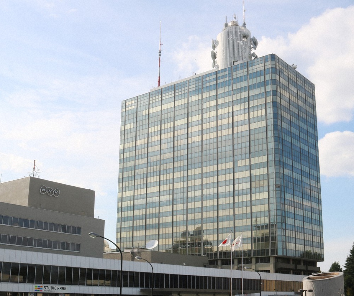 NHKがイラン国旗を損壊、アラビア文字を上下反転した状態で掲載 観戦ガイド35万部刷り直しへ