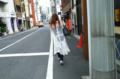 【画像】ソープ嬢さん、出勤するところをストリートビューで撮られてしまう…