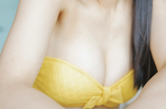 【画像】ちょうどいい女のケツ、発見されるwww