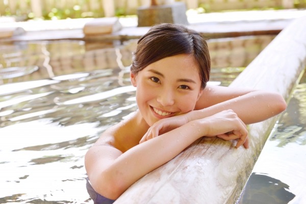 嫁が夜勤の時、嫁の連れ子の娘と風呂に入ってるんやが・・・・・・！