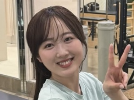 【朗報】本田望結、引き締まった横乳をお披露目www