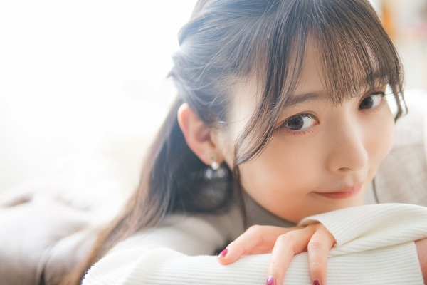 【画像】あたシコ姫・上坂すみれ(34)の誕生日ショットの胸がデカすぎるwww