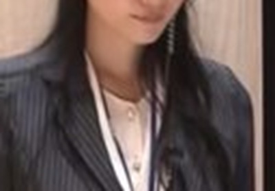 【画像】皇居のドアガールさん、めちゃくちゃ美人でお●ぱいもデケええええええええ