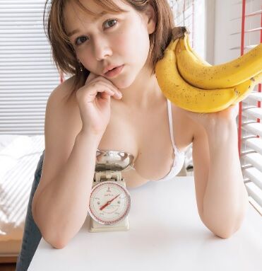 【画像】村重杏奈、おっぱいが自慢！