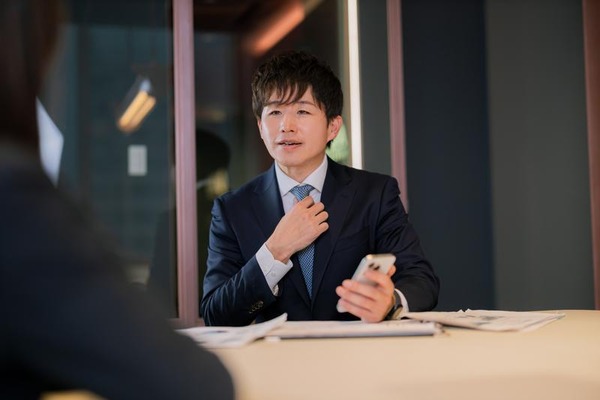 【悲報】今年の昇給見送りで来年新人よりも給料低くなるから「新人教育しない」って言ったら⇒！！！