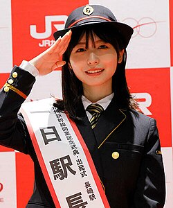 【衝撃】長濱ねる27歳の最新姿にファン二度見「美しすぎる」