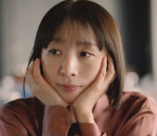 【朗報】酒井若菜(45)、最新のバカデカ乳房がセクシーすぎるwww