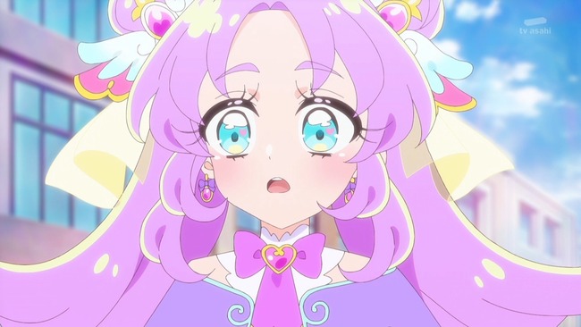 【悲報】キュアアンサーさん、カーテンのセンスをディスられる