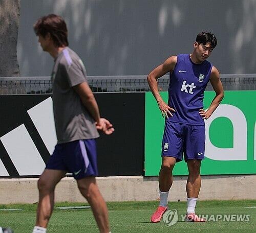 【悲報】サッカー韓国代表、なぜかメキシコで練習を続けている模様