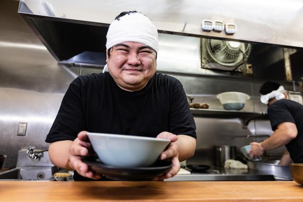 【朗報】ラーメン豚山、張り紙1枚で二郎系ラーメンの欠点を完全克服する⇒！！！　（画像あり）