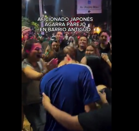 【ワールドカップ】メキシコに行くとメキシコ美女からキスされる事が判明