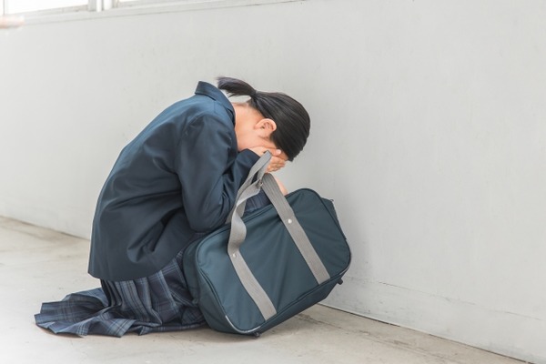 JK「台風避難時に生理が…」ギャル「ヤバ」ワイ「備蓄してたタンポンとナプキンあるけどいる..?」⇒！！