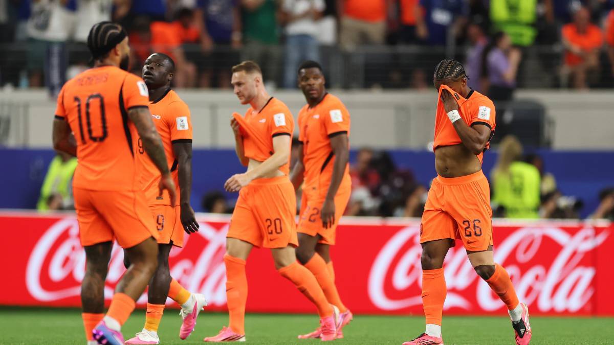 【サッカー】「日本は難敵だった」オランダ代表、終盤被弾で勝利逃す 現地メディアは指揮官の采配に疑問