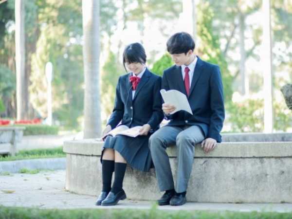 中学生の頃おかずにしてた同い年のHKT48の子の水着動画や画像で今でも抜いてる