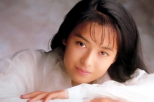ゴクミ、52歳になっても美人