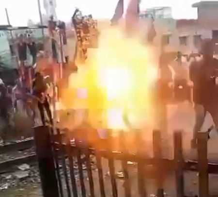 インド人『インド人シミュレーター』にブチ切れ 本物を見せてやろうか！？