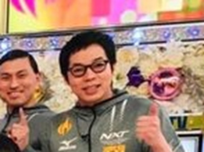 【画像】今田耕司さん、収録中にフル勃起か