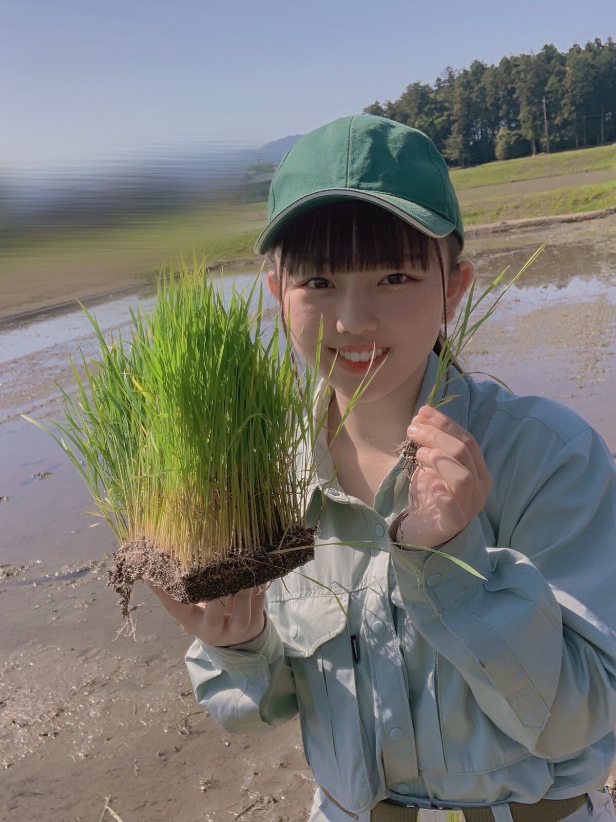 【画像】農家の娘(JK)の昼飯ァwww