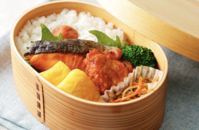 【悲報】最近のお弁当、AVタイトルのような商品名になってしまう