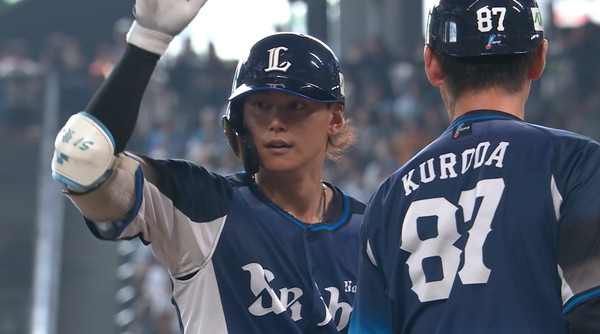 【朗報】1番センター西川愛也、躍動する