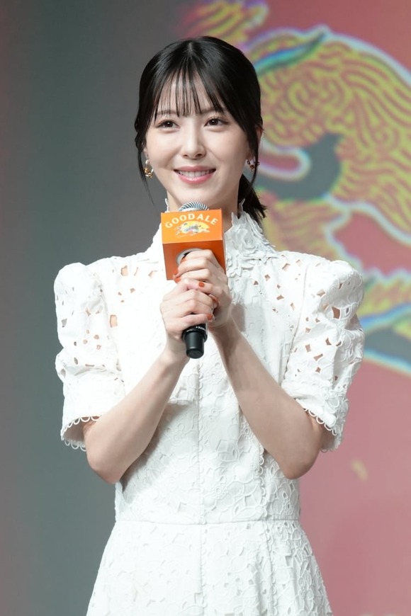 浜辺美波さん、10年前と全然顔が違う模様（画像あり）