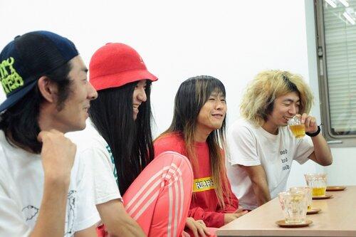 【悲報】高市批判をしたバンドのボーカル、性加害事案のため、一定期間活動を休止へ